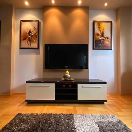 Family Friendly W/ Free Parking & Fast Wifi Skopje